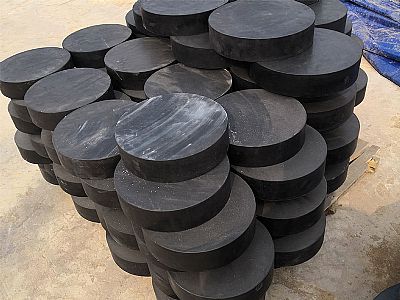 威远县板式橡胶支座由若干层橡胶片与薄钢板经加压硫化